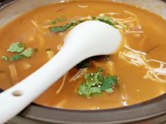 三鲜烩鱼翅-鞍山大白鲨美食酒店