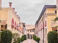 -佛罗伦萨小镇广佛名品奥特莱斯(疏港路店)