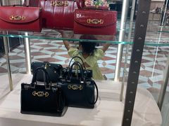 -Gucci(青岛海信广场店)