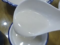 杏仁茶-清宫宴酒楼·计氏松枝包子