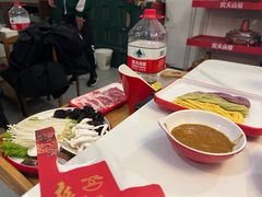 -毛辣果·贵州红酸汤牛肉火锅(西单店)
