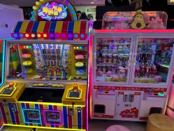 -Fang Fang Monkey·方方猴(国瑞购物中心店)