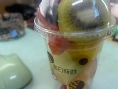 -每日新鲜水果吧(芮欧百货店)
