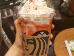 草莓轻乳酪星冰乐-星巴克(厦门万象城4F店)