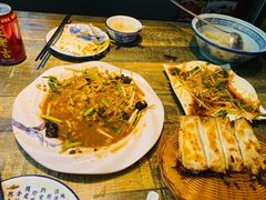 -阿洪锅贴王(小吃城店)