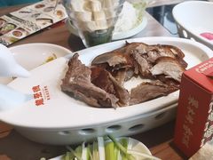 -龙聚德北京烤鸭(沙坪坝华宇A馆店)