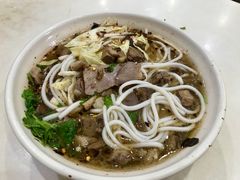 -花溪王记牛肉粉(四季花溪商场店)