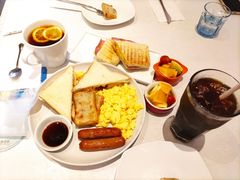 -必胜客(大宁路店)