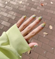 -悦指间美甲美睫