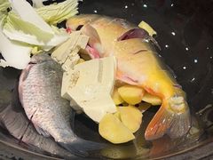-老渔翁炖鱼坊(黄海西路东山店)