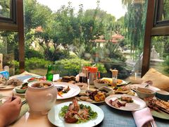 -舜耕山庄四时万和自助餐厅