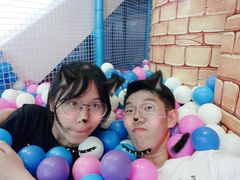 -嘿哟动霸CHUA·新潮玩运动娱乐中心·蹦床滑冰团建乐园