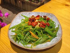 -民食香·腊排骨野生菌美食(木府店)