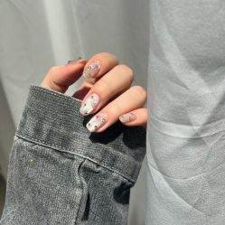 -丽心自助美甲美睫