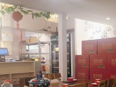 -毛辣果·贵州红酸汤牛肉火锅(西单店)