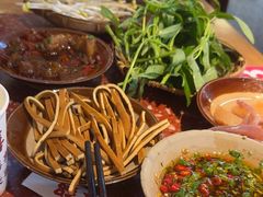 -赵美丽·重庆社区火锅·直营店(火车东站·中豪国际店)