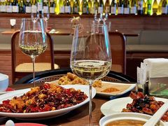 -肆海小川菜酒馆Wine Bistro (青年路店)