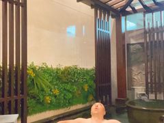 -碧中海汤泉汗蒸酒店