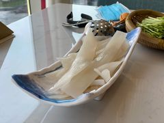 宽粉-菌子鲜汤野生菌锅