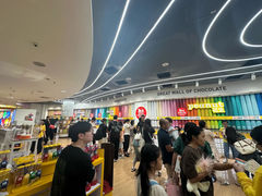 -m豆巧克力世界(上海世茂广场店)