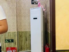 -扒虾小妹儿麻辣海鲜(宏图街店)