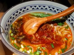 酸菜牛腩粉-三两粉(深圳龙华上塘店)