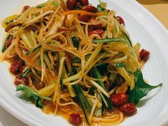 家常凉菜-皇城老妈·大连海鲜火锅(港湾店)
