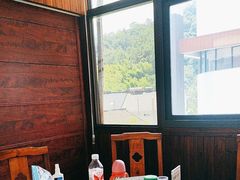 -芦茨金富饭庄·25年老字号·专做稻草鸡