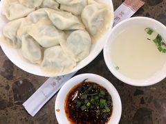 -周家大连水饺(美专校街店)