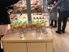 面包甜点陈列柜-好利来(梅江永旺店)