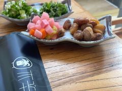 -毛辣果·贵州红酸汤牛肉火锅(西单店)