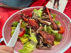 培根菌菇沙拉-BROWNSTONE布朗石西班牙餐厅(富城店)