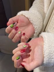 -UGIRL有个美甲