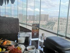 靠窗位-荣誉国际酒店-云顶旋转餐厅