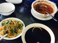 -金卯白肉罩火烧