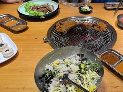 -极简·炭火烤肉主题餐厅·龙虾烧烤·烤羊排(宝龙店)