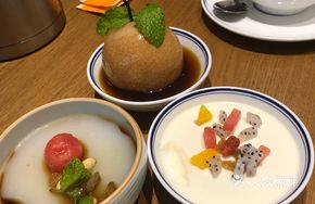 Braised Pear Soup