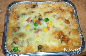 Black Pepper Beef and Orange Chicken Cheese Bake Rice