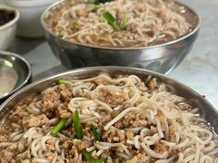 -正宗杨记普洱酸醋米线(总店)