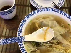 特色小馄饨-笑来喜馄饨小笼工坊店(湖滨街店)