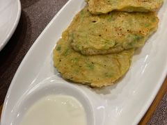 西葫芦饼配酸奶-TUK土耳其餐厅·下午茶(卢湾店)