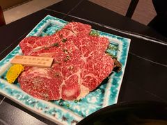 -山川小町·极番烧肉(新地假日广场店)