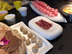 -海上明月海鲜火锅 鲜切牛肉