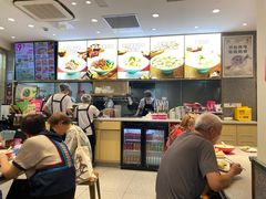 -小杨生煎(金山百联购物中心3楼店)