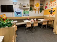 大堂-华莱士·全鸡汉堡(五爱道店)