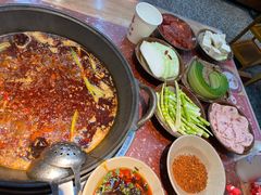 -赵美丽·重庆社区火锅·直营店(火车东站·中豪国际店)