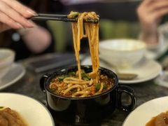 小锅米线-浩海火燒雲傣家菜(静安芮欧店)