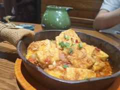 -云海肴·汽锅鸡·云南菜(天山百盛优客店)