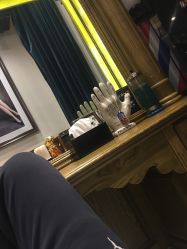 -TWOFACE 双面理发馆