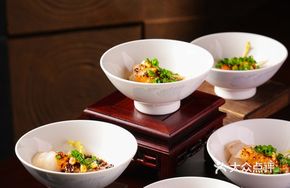 Garlic Pork Salad